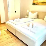 Anker Self-check-in Hotel