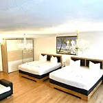 Anker Self-check-in 3*