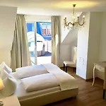 Anker Self-check-in 3* لينداو