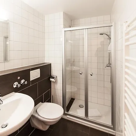 Anker Self-check-in Hotel 3*